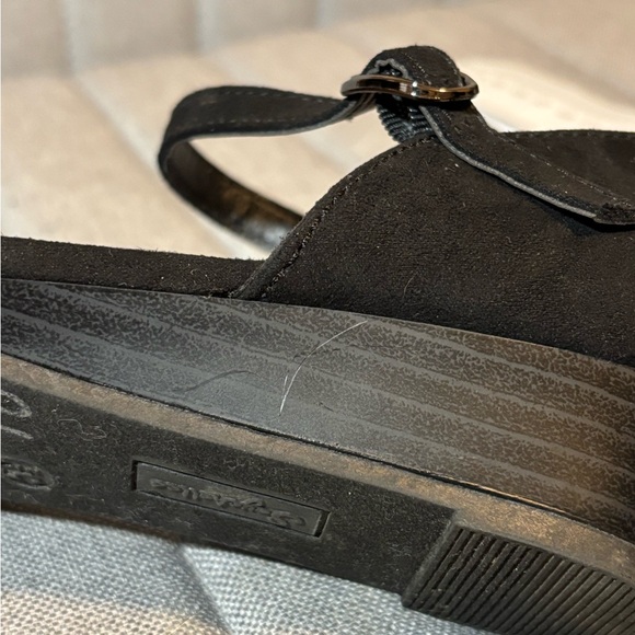 Seychelles Black Flats with Ankle Strap - Picture 7 of 8